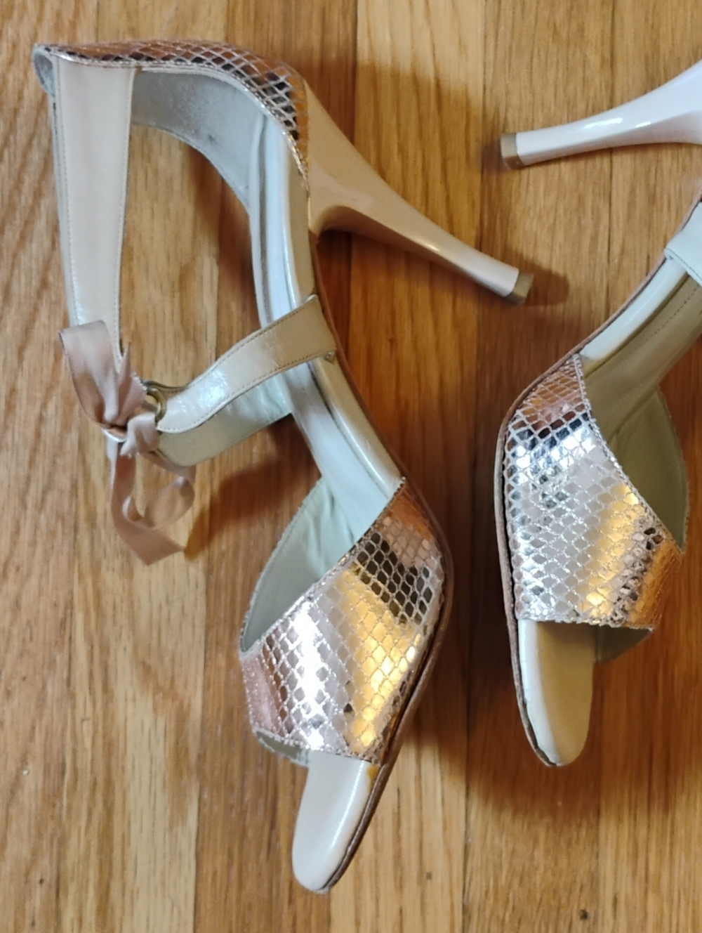 Gold Neutral Argentine Tango Shoes by Turquoise, 8cm heel, fits like US 6 or 6.5